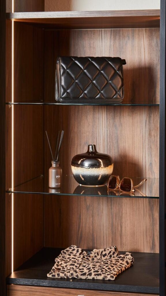 Walk-in closet